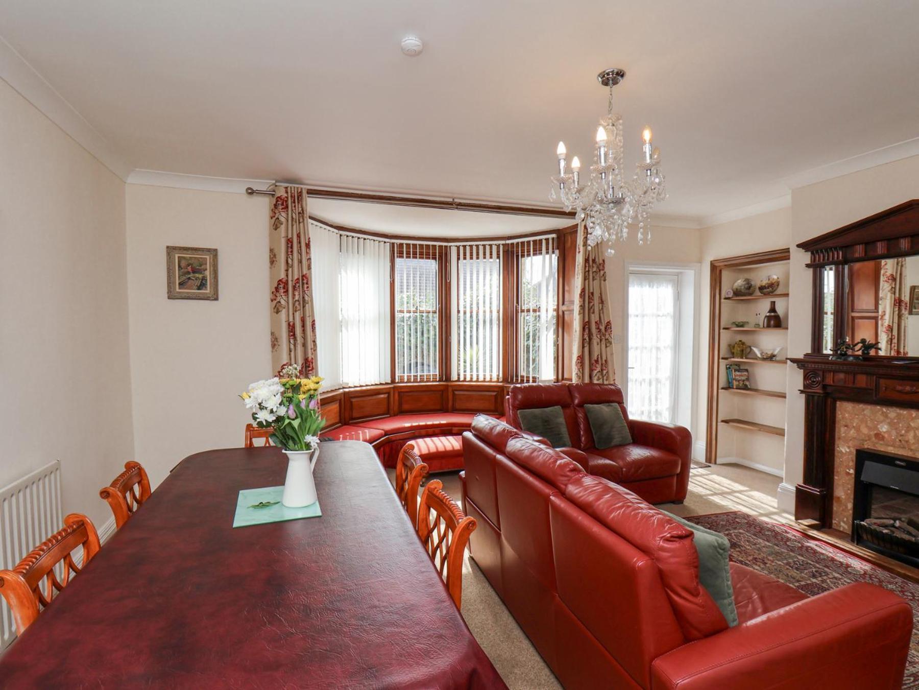 Mayfield Manor Whitby Exterior foto